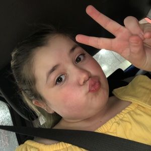 Meet your Posher, Ember